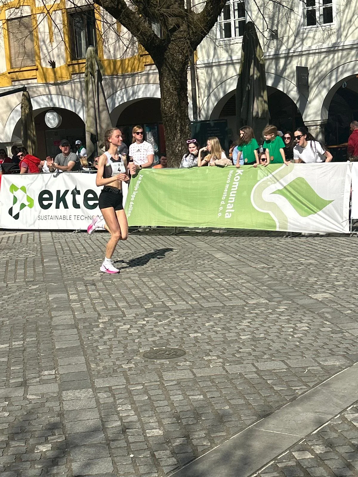 Lara Balažic — Photo 11