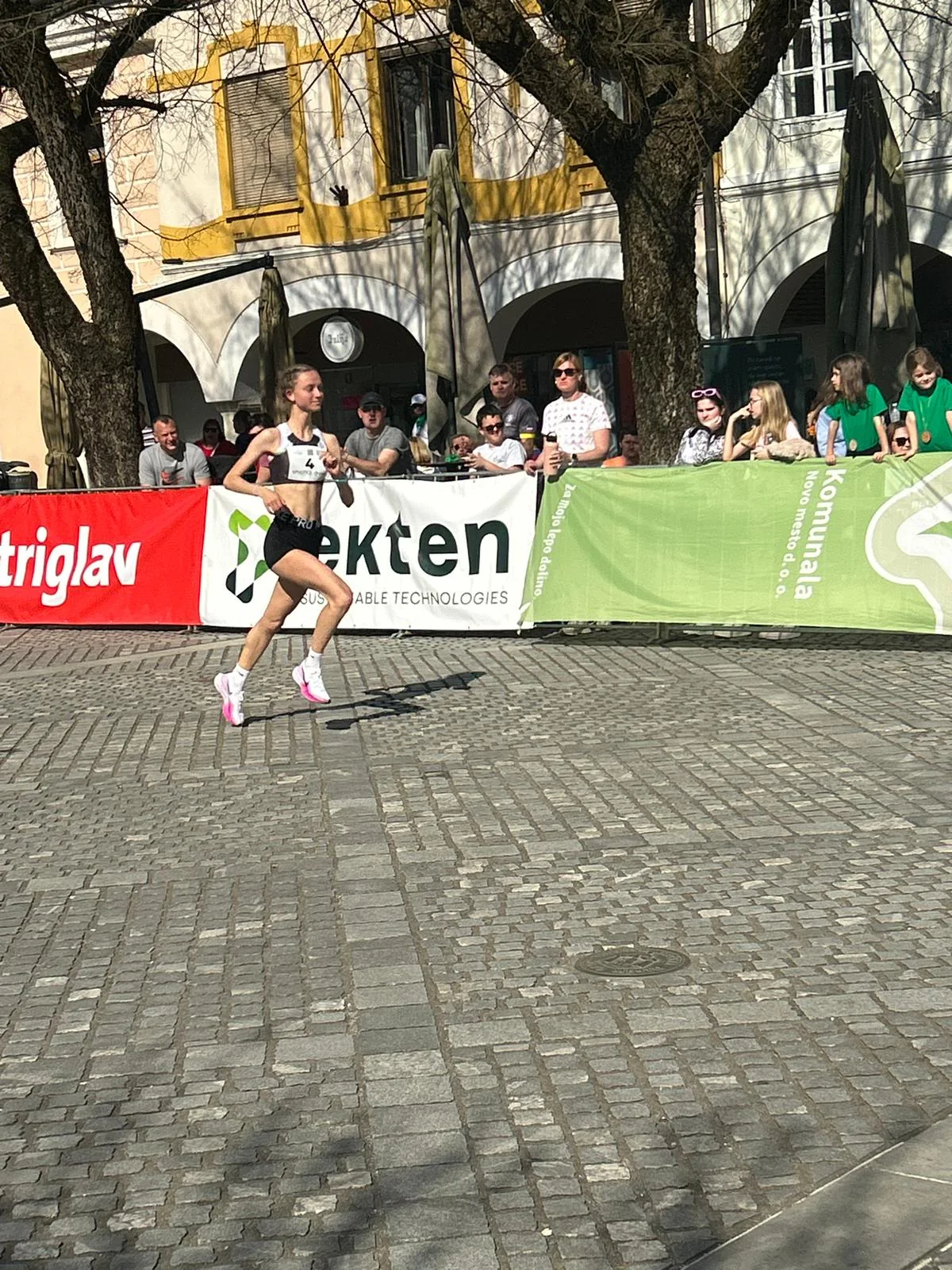 Lara Balažic — Photo 7
