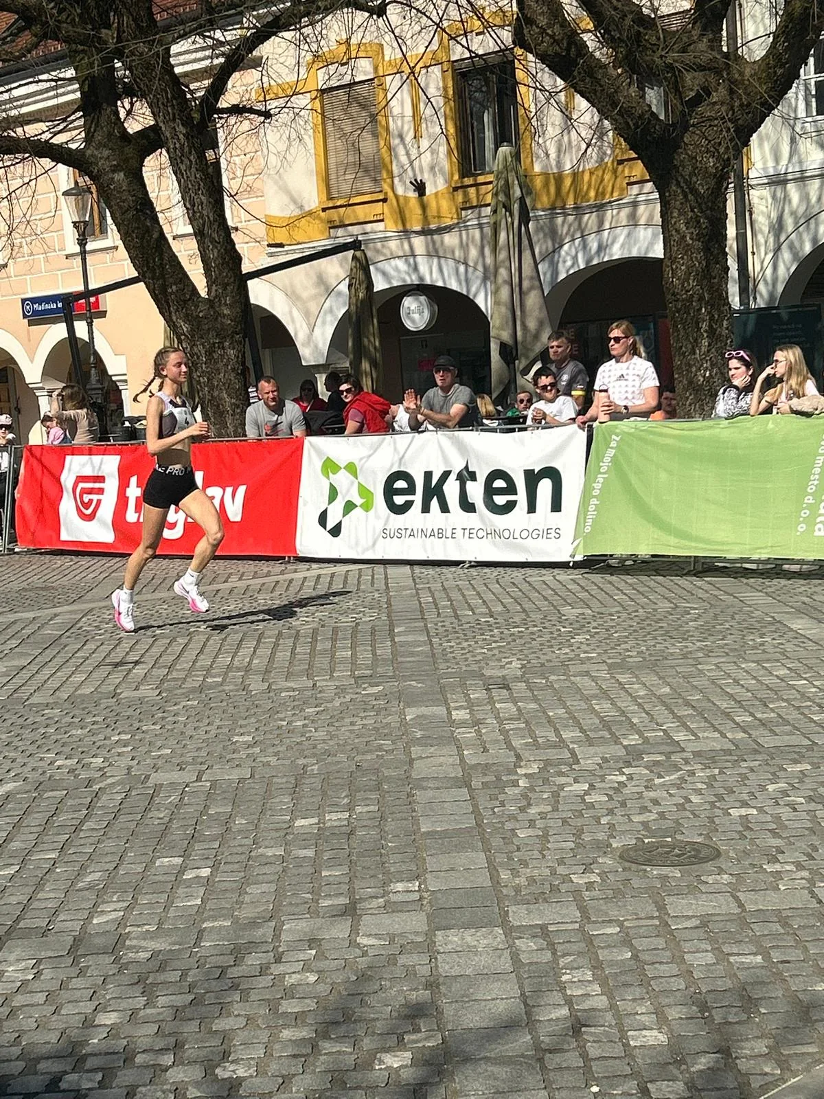 Lara Balažic — Photo 3